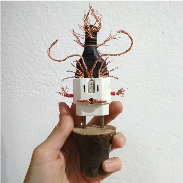 Experimento 2 — placa de materiais reciclados